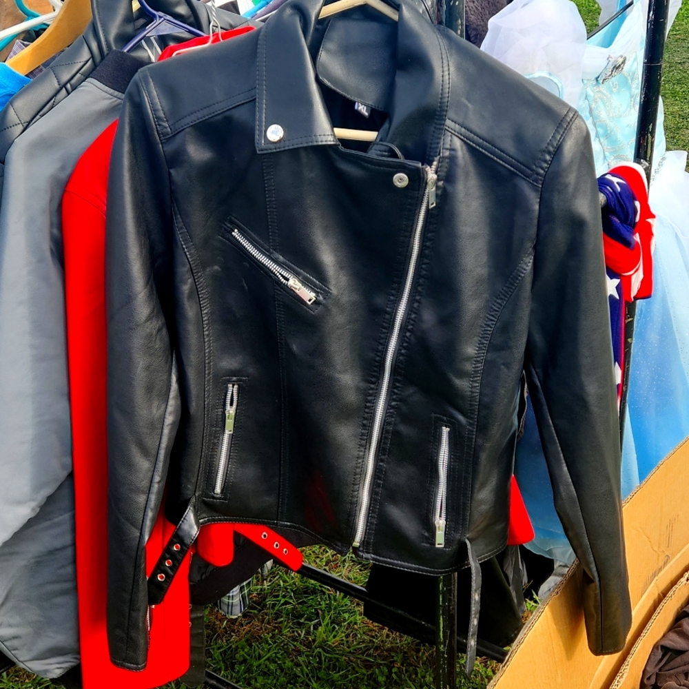 Black faux leather new size XL
